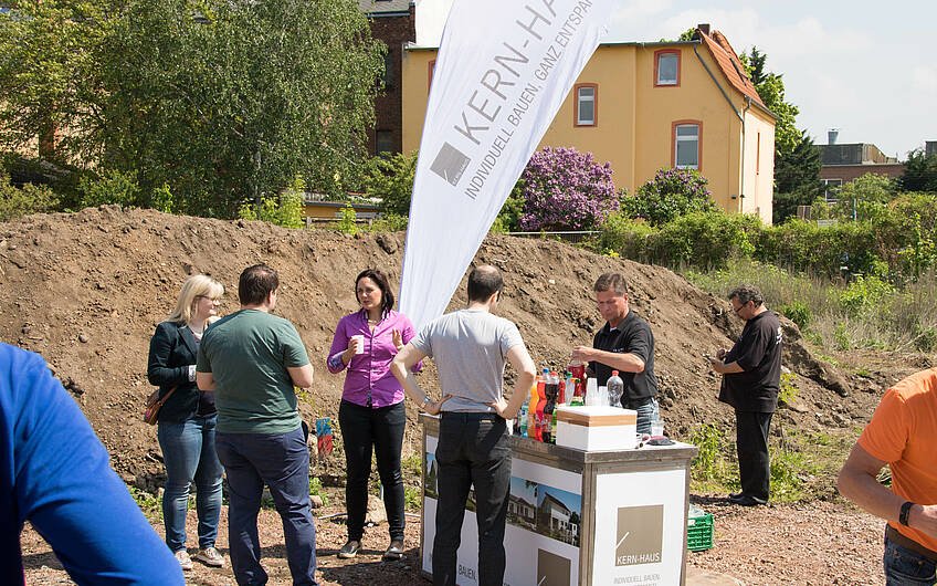 Catering Gäste Kern-Haus Halle Rohbaufest