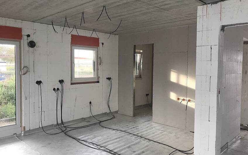 Elektrorohinstallation im frei geplanten Familienhaus von Kern-Haus in Böhl-Iggelheim