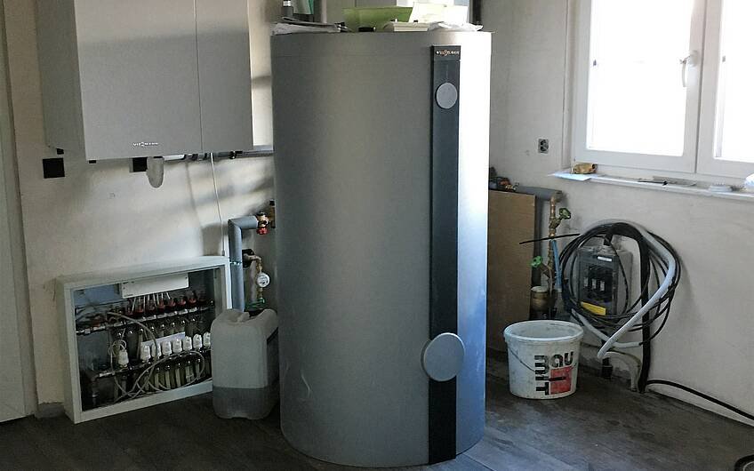 Die Luftwasserwärmepumpe der Firma Viessmann nutzt die Umgebungsluft zum Heizen.