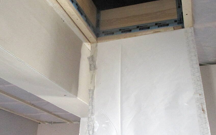Die Dachluke für die Einschubtreppe zum Dachboden wurde montiert.