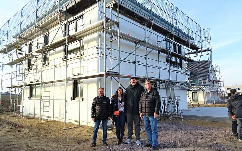 Familie baut ein individuelles Kern-Haus in Magdeburg