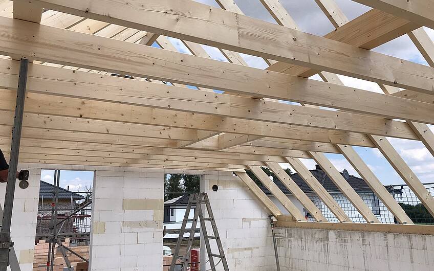 Die Holzkonstruktion des Dachstuhls.