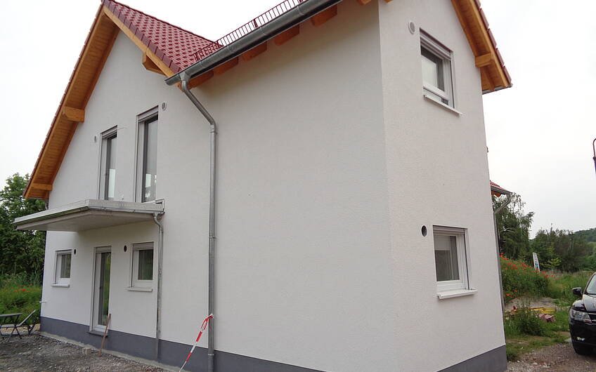 Frei geplante Doppelhaushälfte von Kern-Haus in Bad Dürkheim ohne Gerüst