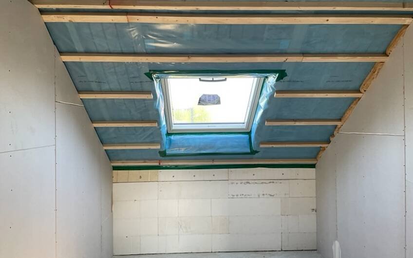Innenausbau Dachgeschoß Fenster