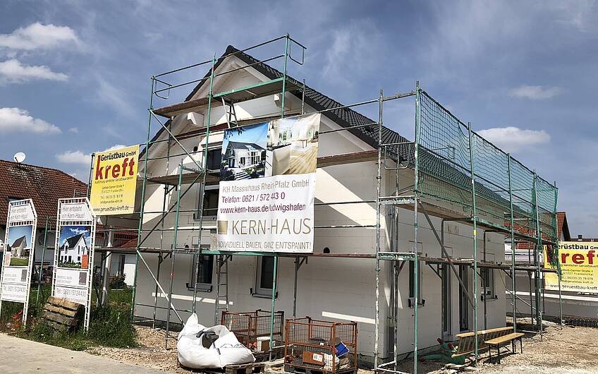 Rohbaubesichtigung im individuell geplanten Einfamilienhaus Family von Kern-Haus in Römerberg