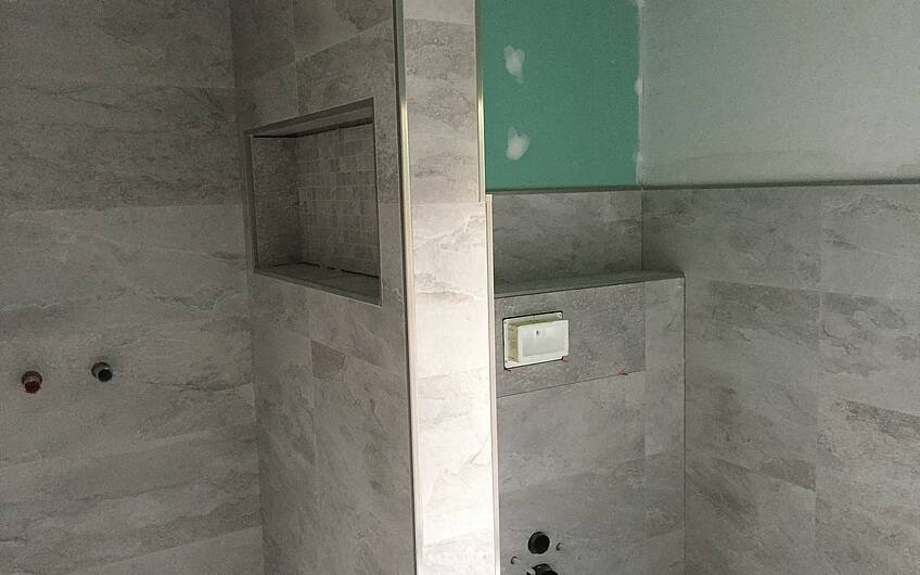 Fliesen Duschbereich Bad