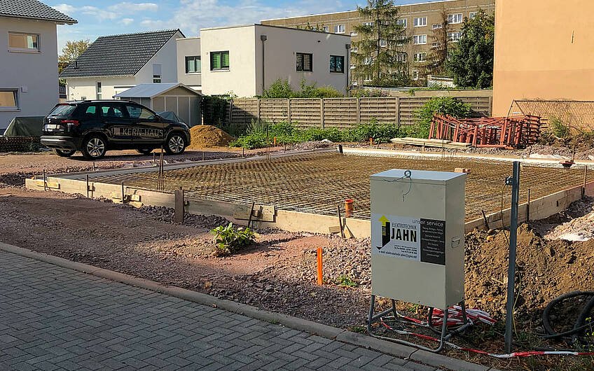 Baustelle für Kern-Haus Rohbau in Halle-Ammendorf