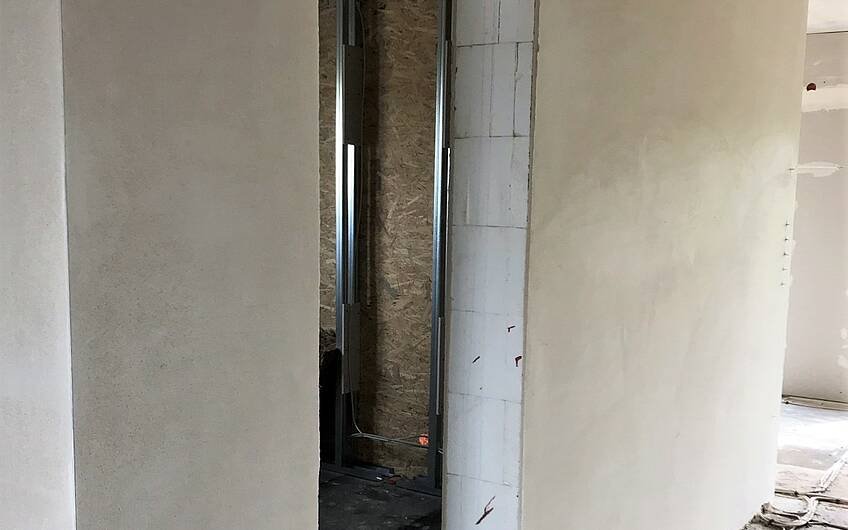 Verputzte Innenwand in einem Kern-Haus in Magdeburg