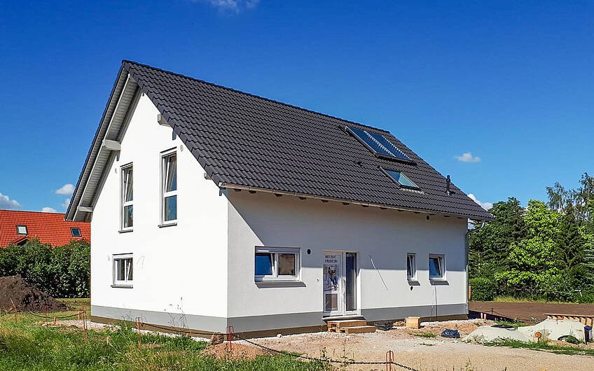 Fertigstellung Außenputz für Kern-Haus in Halle Braschwitz