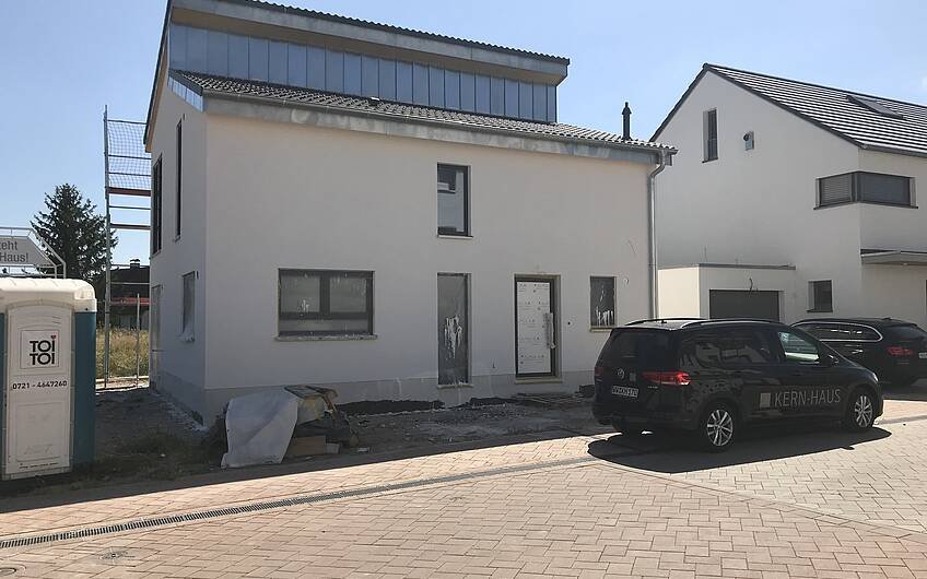 Außenputz am Familienhaus Vision Plus von Kern-Haus in Böhl-Iggelheim