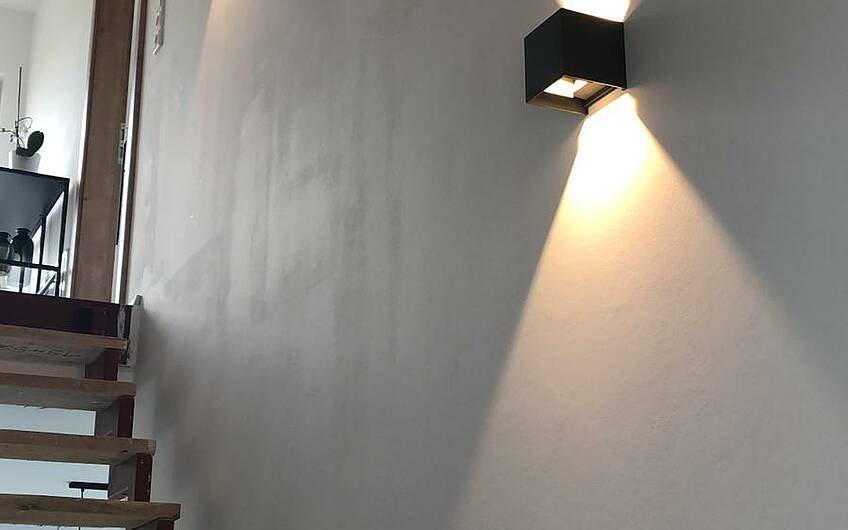 Beleuchtung im Treppenhaus in der Kern-Haus-Stadtvilla Signus in Plankstadt