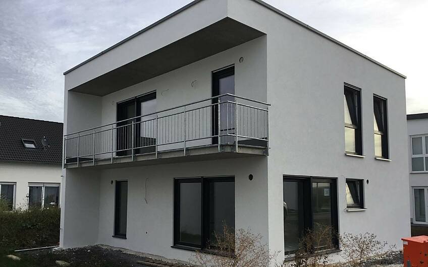 Individuell geplantes Bauhaus Novum von Kern-Haus in Bönnigheim