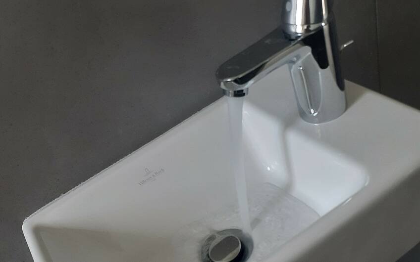 Ein wichtiges "Detail": Fließend Wasser ist nun im Haus verfügbar.