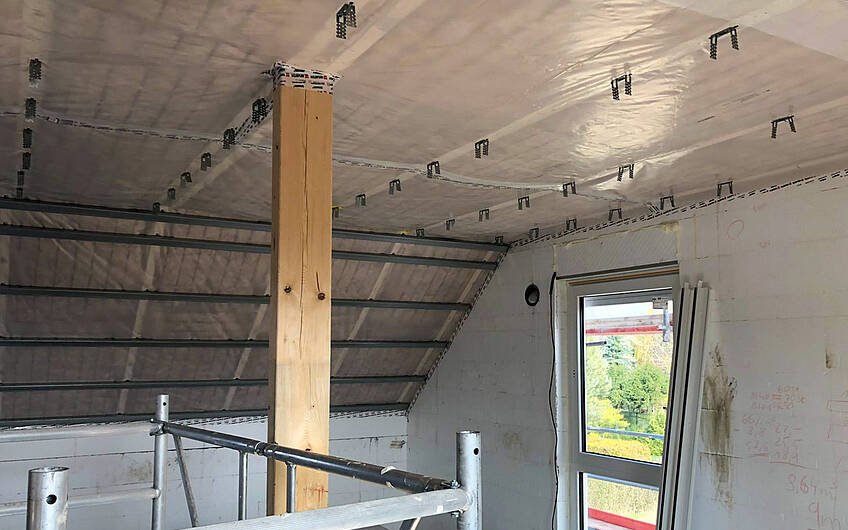 Dachdämmung im Dachgeschoss des Kern-Haus Rohbaus in Braschwitz