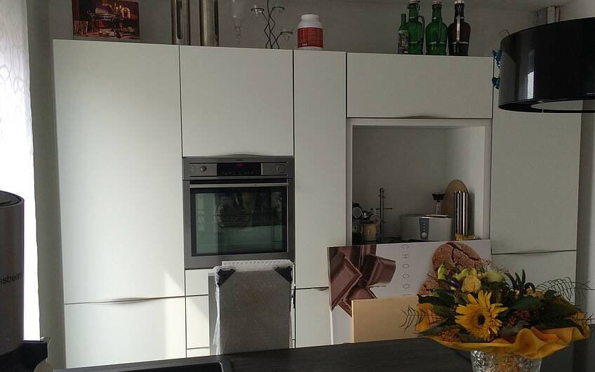 Die Küche im Kern-Haus in Elbeu wurde eingebaut. Die gemeinsamen Kochabende im gemeinsamen Traumhaus in Elbeu sind nicht mehr fern.