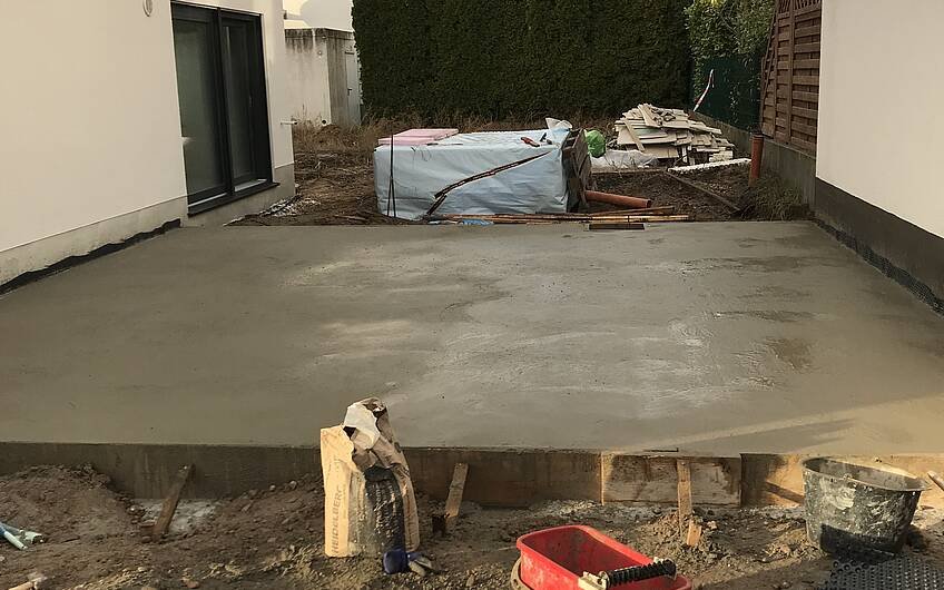 Fundament für die Garage des frei geplanten Einfamilienhauses von Kern-Haus in Gönnheim