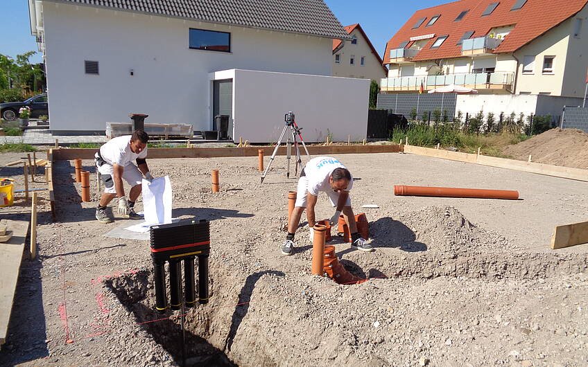 Verlegung der Mehrspartenhauseinführung für das frei geplante Einfamilienhaus von Kern-Haus in Schifferstadt