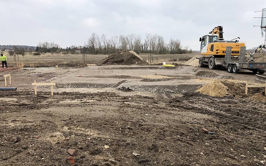 Vorbereitung Bodenplatte in Magdeburgs Süden für ein Kern-Haus
