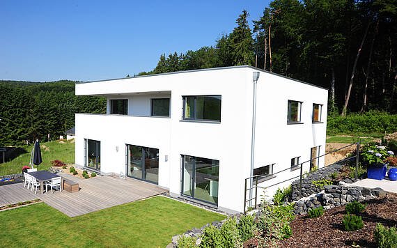 Bauhaus Kern-Haus frei geplant