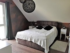 Schlafzimmer im individuell geplanten Einfamilienhaus Signum von Kern-Haus in Einselthum