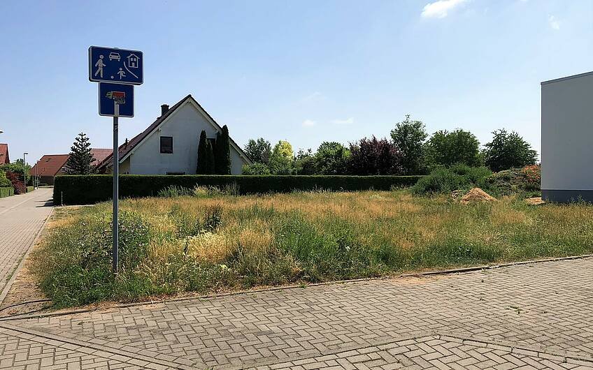 Unbebautes Grundstück für Kern-Haus Aura in Magdeburg