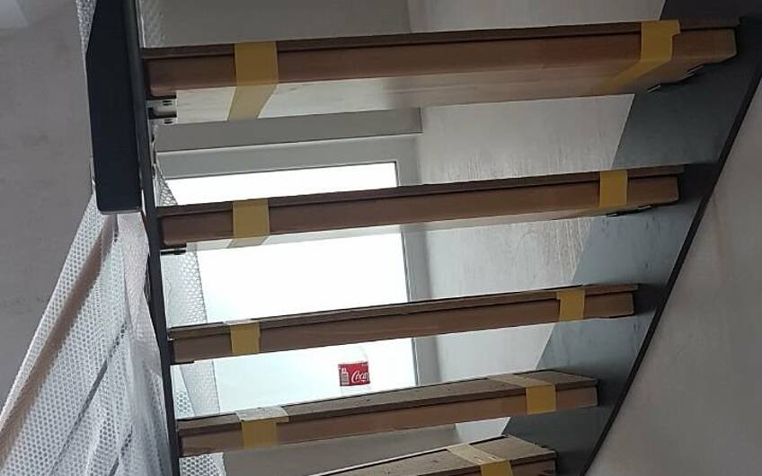 Einbau der Treppe.