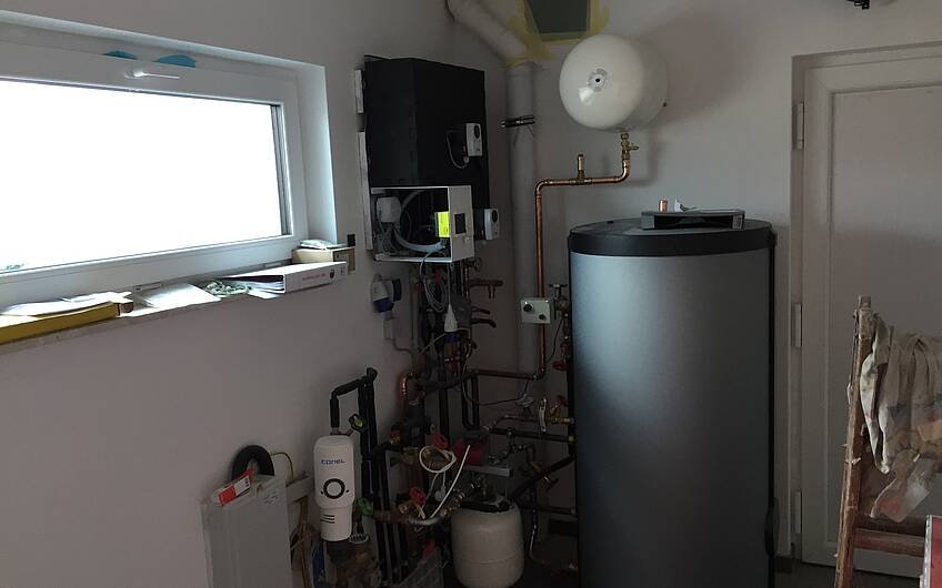 Luftwasserwärmepumpe im Kern-Haus