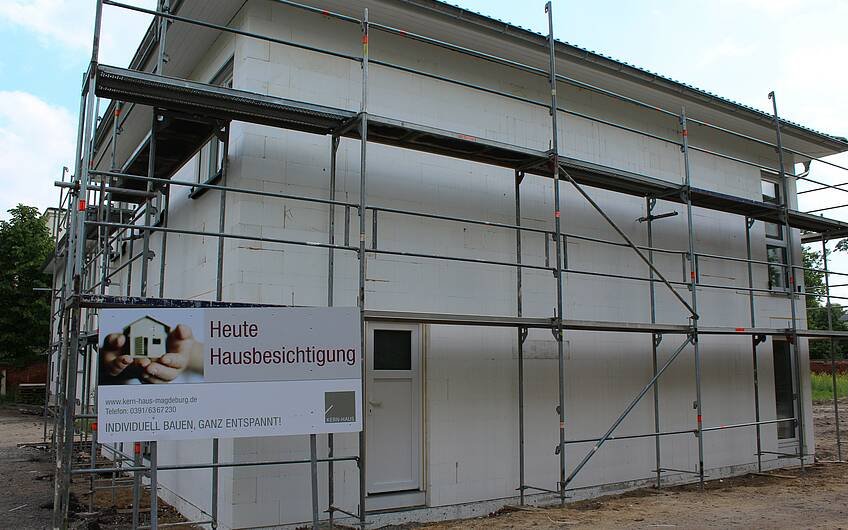 Bei den Rohbaufesten von Kern-Haus Magdeburg können Interessenten ihr Wunschhaus aus der Nähe betrachten.