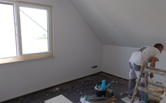Malerarbeiten im Familienhaus Luna in Dettenheim
