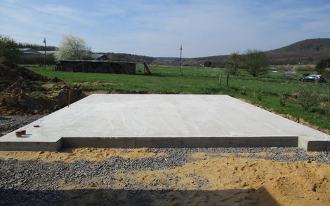 fertiggestellte Bodenplatte 