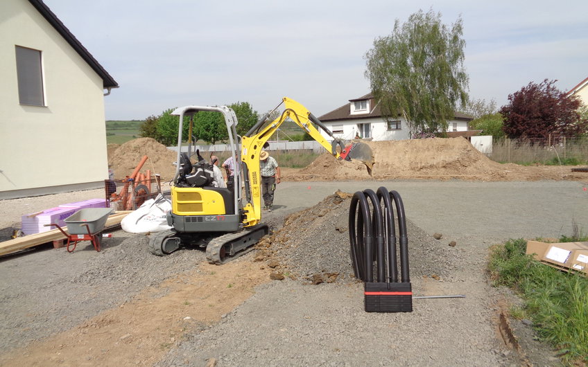Mehrspartenanschluss für die individuell geplante Kern-Haus-Stadtvilla Signus in Flörsheim-Dalsheim
