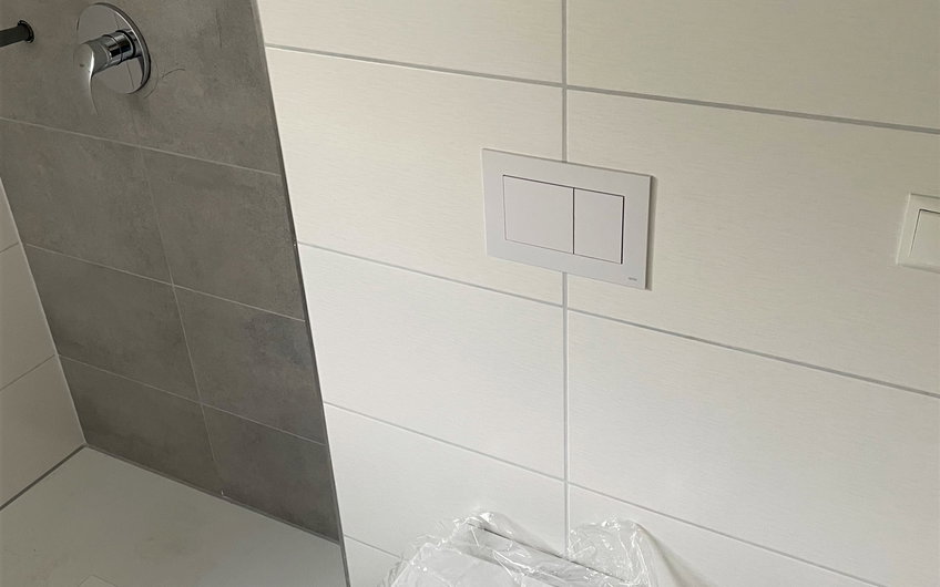 Die Toilette wurde montiert.