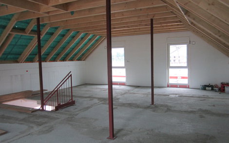 Das Dachgeschoss ist fertig aufgebaut.