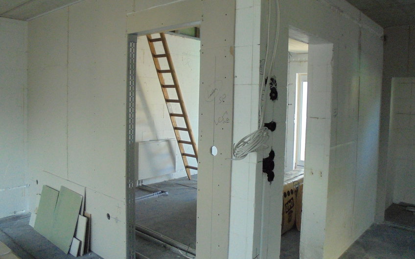 Elektroinstallationsarbeiten im individuell geplanten Einfamilienhaus Aura von Kern-Haus in Wachenheim