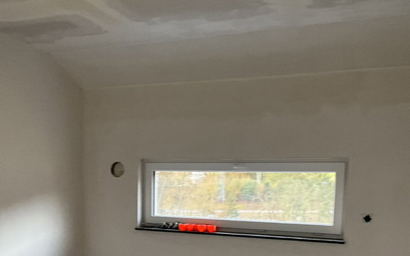 Spachtelarbeiten im Dachgeschoss in Obermoscheln