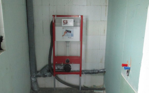 Ausgeführte Sanitärrohinstallation.