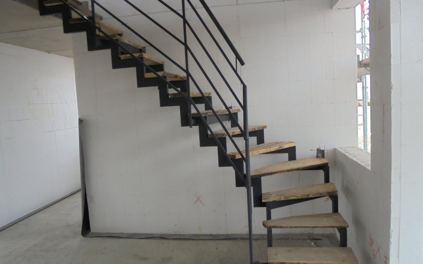 Bautreppe im individuell geplanten Einfamilienhaus Luna von Kern-Haus in Ludwigshafen