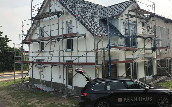 Die Fenster wurden eingebaut.