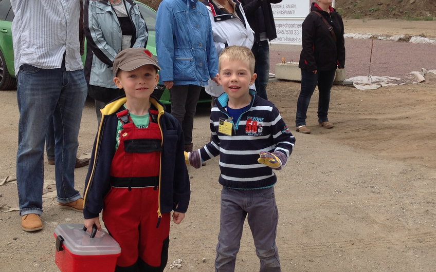 Kinder auf Richtfest