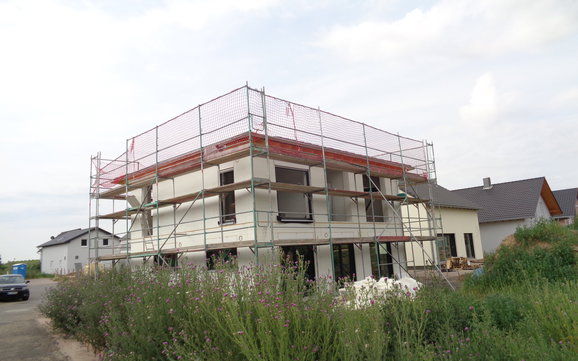 Rohbau der Kern-Haus-Stadtvilla Signus in Flörsheim-Dalsheim