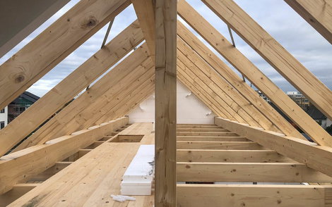 Dachstuhl mit Dachboden für Kern-Haus in Wörmlitz