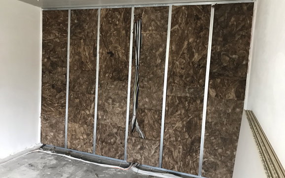 Trockenbaudämmung bei einem Kern-haus 