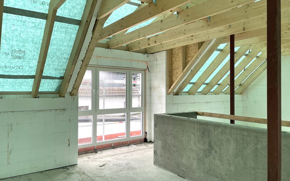 Die Fenster wurden eingebaut.