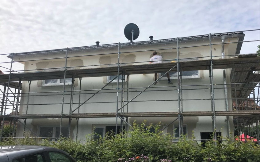 Außenputz am individuell geplanten Zweifamilienhaus Signus P von Kern-Haus in Radolfzell