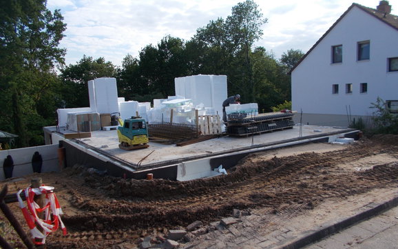 DuoTherm-Elemente für den Bau des Erdgeschosses des individuell geplanten Kern-Hauses in Bad Dürkheim