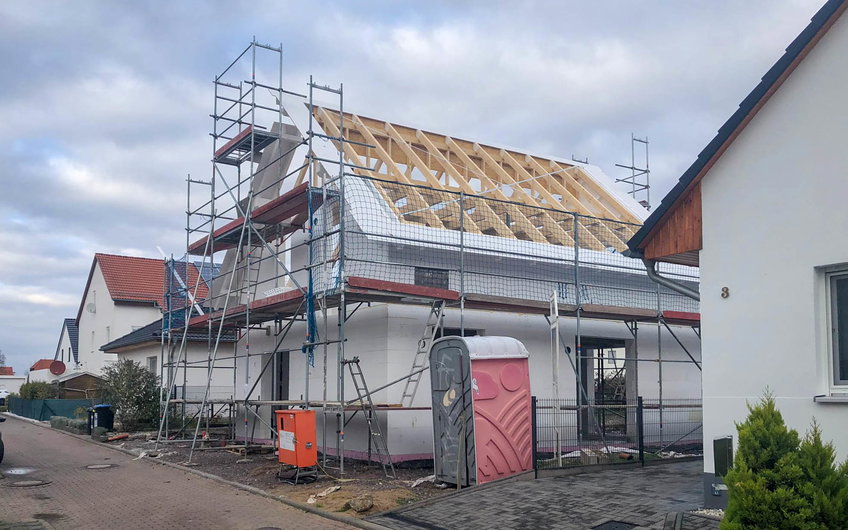 Kern-HAus ROhbau mit Dachstuhl in Wörmlitz