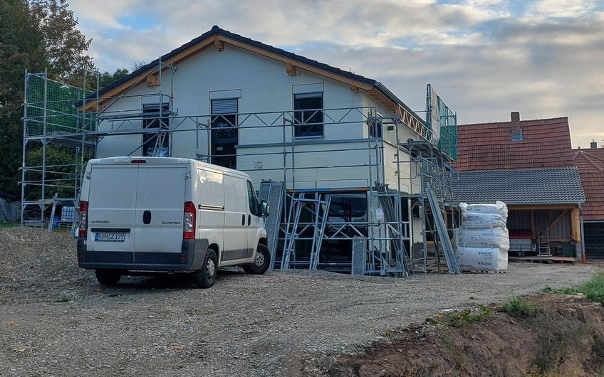 Im Hausinnern laufen weitere Arbeiten in den Ausbaugewerken