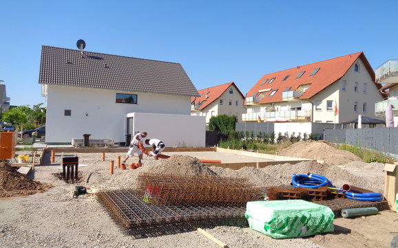 Verlegung der Mehrspartenhauseinführung für das frei geplante Einfamilienhaus von Kern-Haus in Schifferstadt