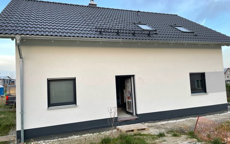 Finaler Außenputz Hausansicht 