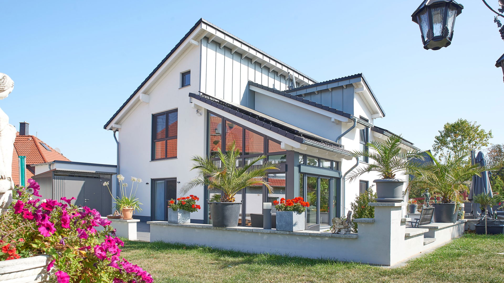 Homestory Architektenhaus Akzent Gartenseite